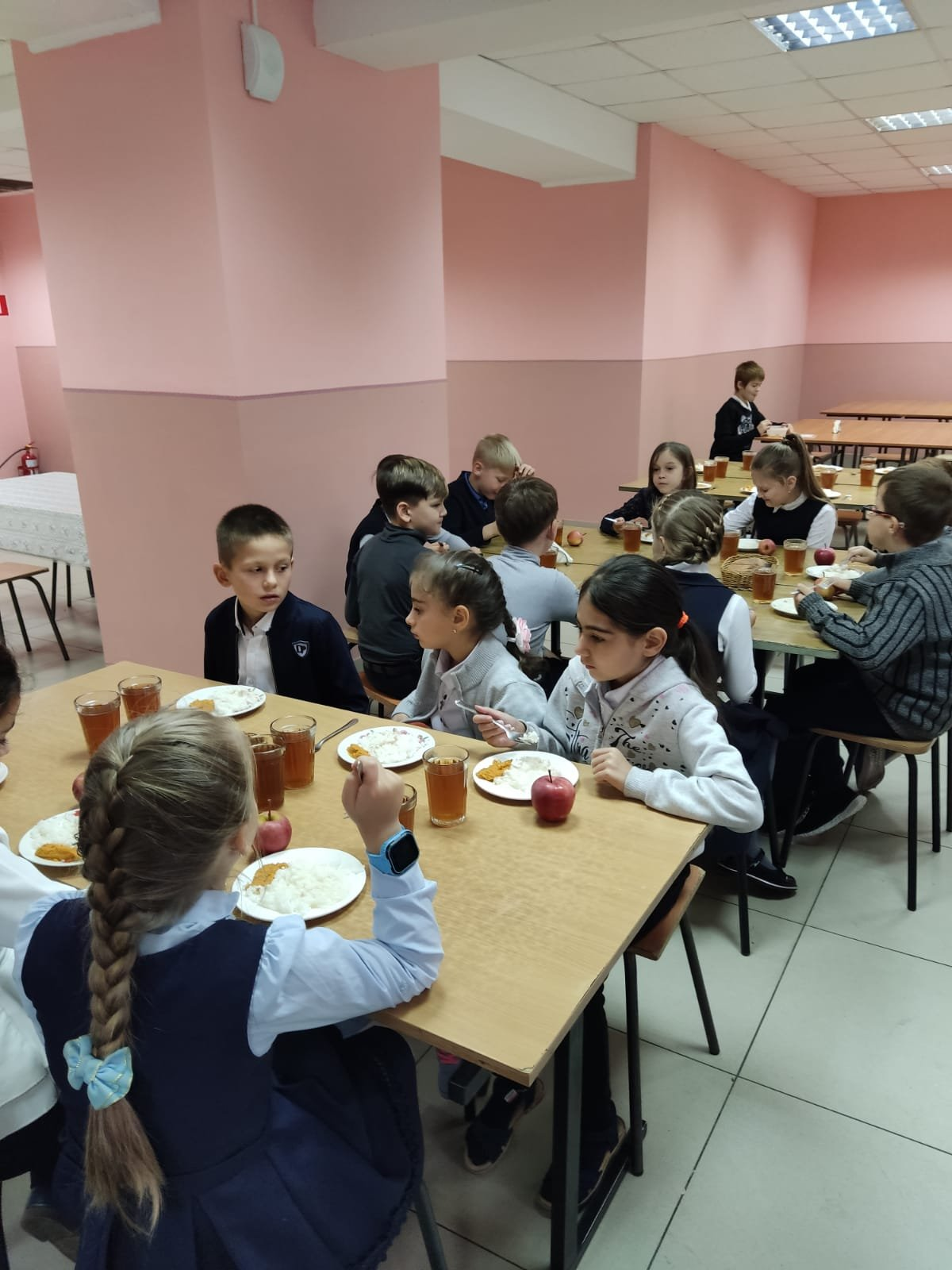Прием пиши учениками